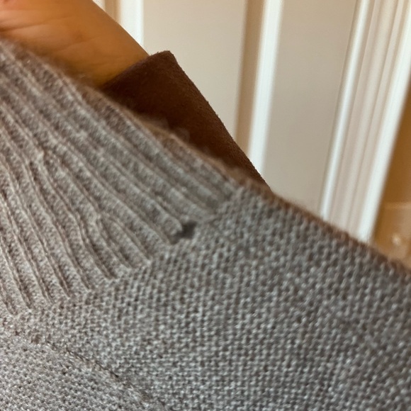 Long cashmere mock neck sweater - Picture 3 of 3